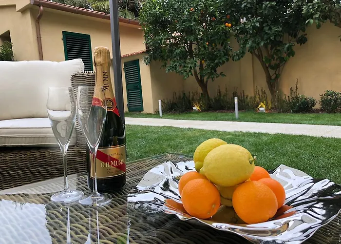 Palazzo Cini Luxury In 4* Pise