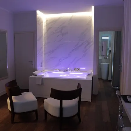 Palazzo Cini Luxury In Bed & Breakfast