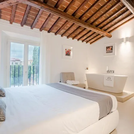 Palazzo Cini Luxury In Bed & Breakfast Pisa