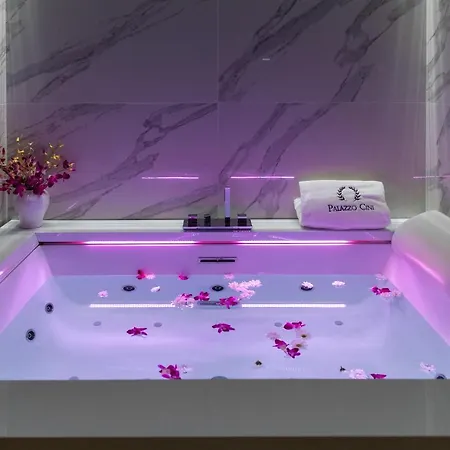 Palazzo Cini Luxury In 3* Pisa